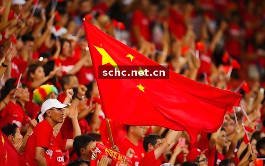 训练营观察:从战术板到实战,三支球队的磨合进度与调整方向